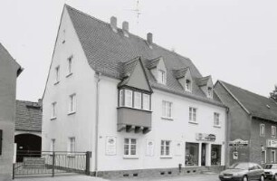 Wohnhaus mit Laden (Fahrschule Ohlert)