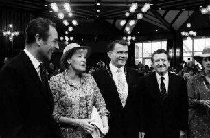 32. Tagung 1982 Physiker; Eröffnung am 26.06.82: Prinz Franz von Bayern, Frau Steurer, Oberbürgermeister Steurer, K. Hillermeier, Gräfin Sonja Bernadotte