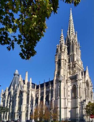 Notre-Dame: Brüssel / Belgien, Notre-Dame, Brüssel-Laeken Parvis Notre-DameEuropaBelgienBrüssel50° 52′ 43″ nord, 4° 21′ 21″ est