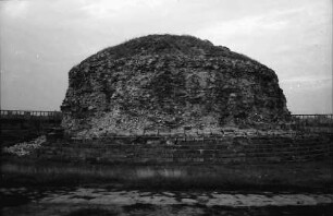 Adamclisi [Kreis Constanta]: Ruine des römischen Monuments, ohne Modell