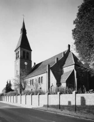 Neuenhagen, Bad Freienwalde (Oder), Freienwalder Straße 11