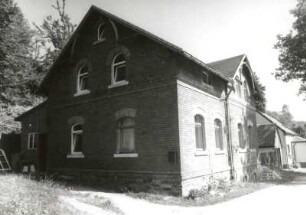 Leubetha (Kreis Oelsnitz), Dorfstraße 3. Wohnhaus (um 1900)