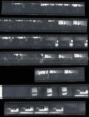 Schwarz-Weiß-Negative mit Aufnahmen einer öffentlichen Gerichtsverhandlung gegen den 'Maiglöckchen'-Mörder Alfred von Diederichs vor dem Schwurgericht München