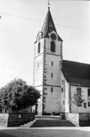 Steinen: Kirche