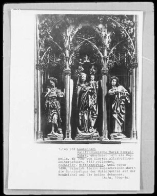 Madonna auf der Mondsichel, flankiert von Johannes dem Täufer und dem Evangelisten Johannes