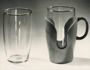 Becher mit Halter "Pyrex", Modell "18" von John Cochrane, Milner Gray und Kenneth Lamble