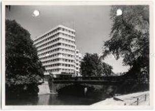 Berlin, Shellhaus