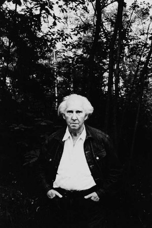 Der Lyriker Erich Arendt, aufgenommen in Wilhelmshorst