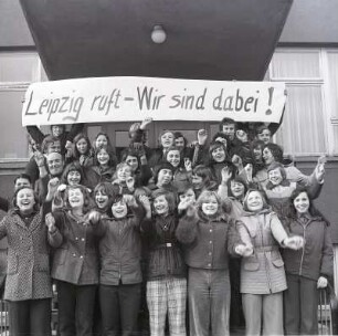 Leipzig ruft - Wir sind dabei! : Gruppenbild mit Banner "Leipzig ruft - Wir sind dabei!"