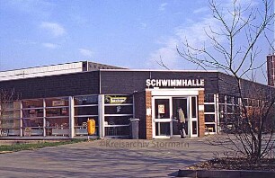 Schwimmhalle