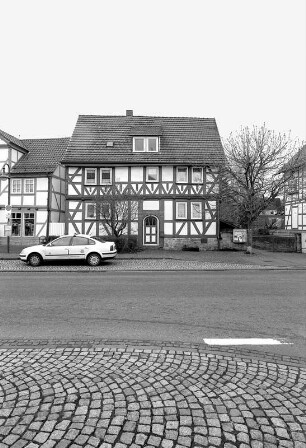 Wohnhaus; Kaufungen, Leipziger Straße 456