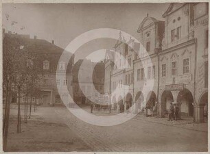 Marktplatz Schömberg mit Laubenhäusern