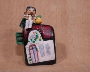 Geiger auf Haus mit Apfel (groß) 4