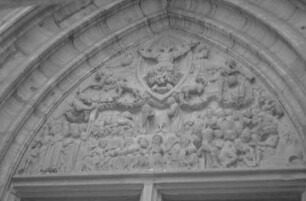 Keine Beschreibung [Saalfeld: Tympanon an der St. Johanniskirche]