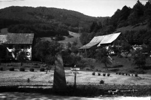 Endenburg: Gedenkstein