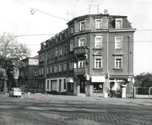 Dresden-Pieschen, Großenhainer Straße 182. Wohnhaus (um 1895) mit Läden