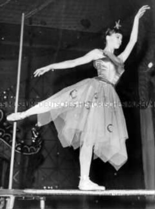 Die fränzösische Tänzerin und Schauspielerin Leslie Caron