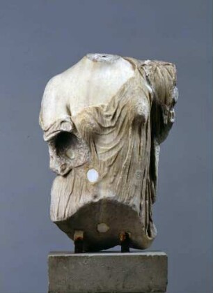Torso in der Haltung der Aphrodite Typus Capua