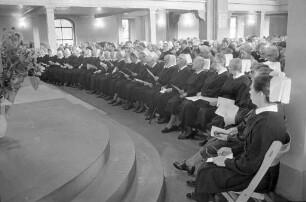 Ehrung von 35 Diakonissinnen und Verbandsschwestern der Evangelischen Diakonissen-Anstalt Karlsruhe-Rüppurr in der Evangelischen Auferstehungskirche Rüppurr