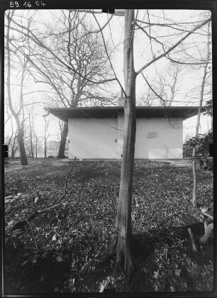 Saßleben (Calau-Saßleben). Inselpavillon (1924-1925) im Schloßpark. Rückseite