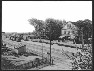 Priestewitz. Schule und Bahnhof