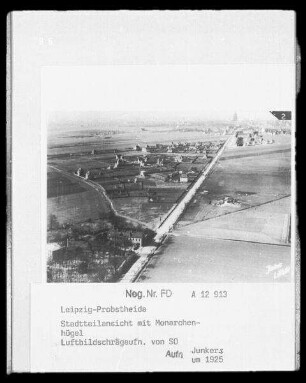 Leipzig-Probstheida, Stadtteilansicht mit Monarchenhügel (Luftbild von SO)