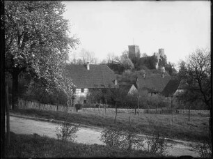 Obergrombach Ansicht von Norden im Hindergrund die Burg