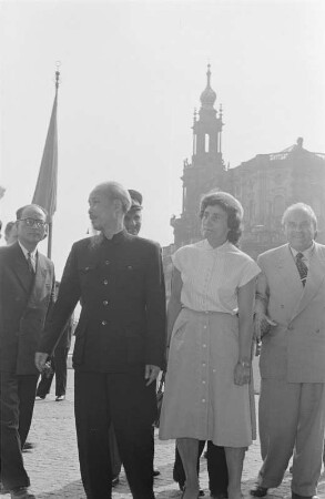 Dresden-Altstadt. Hồ Chí Minh, Präsident der Demokratischen Republik Nordvietnam, auf dem Theaterplatz