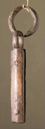 - Objekt ohne Beschreibung - (schmaler Riemenendbeschlag mit beweglichem Ring)