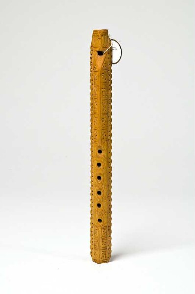 Open inner flute with finger holes