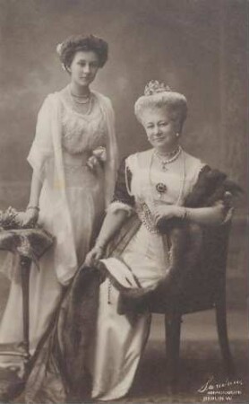Kaiserin Auguste Viktoria und Tochter Viktoria Luise
