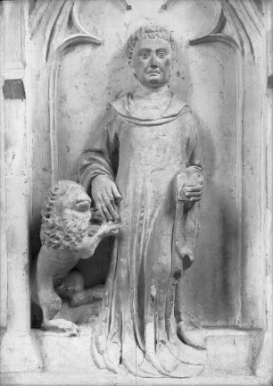 Grabmal der heiligen Ludmilla von Prag — Südliche Längsseite der Tumba — Männlicher Heiliger mit Löwe, Hieronymus?