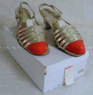 Schuhe zum Ballkleid im Originalkarton