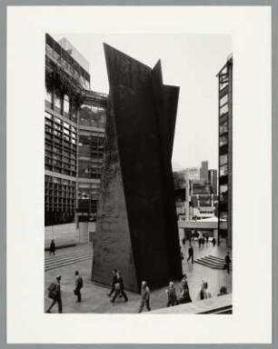 Richard Serra, Fulcrum, London