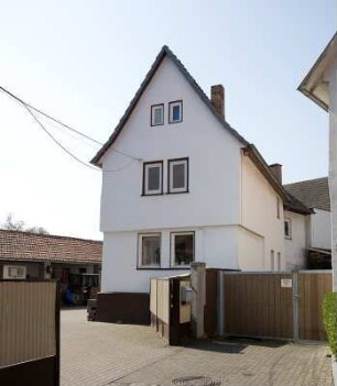 Heuchelheim, Bachstraße 37