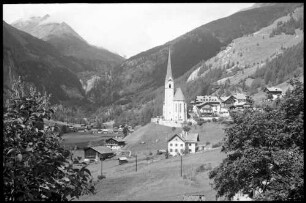Heiligenblut: Blick auf Ort und Kirche
