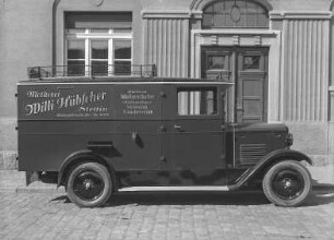 Phänomen-Lastkraftwagen Granit 25 m, hölzerner Kastenaufbau. 1931, Phänomenwerke Gustav Hiller AG Zittau.