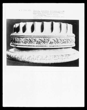 Ionische Basis vom Apollon-Tempel in Didyma