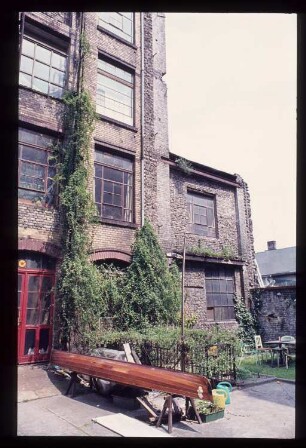 Diapositive: Muskauer Str. 9, 1983