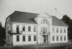Prinzenpalais : Originalabzug mit Motiv "Prinzenpalais in Doberan", mit Stiften auf Untergrund befestigt