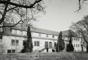 Dohna-Borthen, Kleinborthener Straße 10/12. Neues Schloß (um 1700)