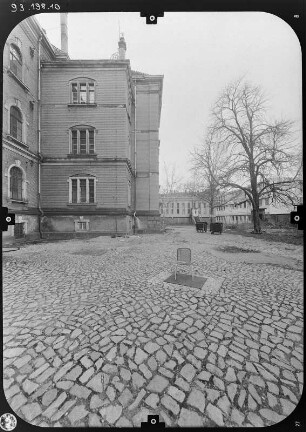 Dresden-Neustadt, Hospitalstraße 7. Ehem. Amtsgericht (1892-1894; M. I. Krause, K. L. F. Schmidt). Rückseite (Teilansicht)