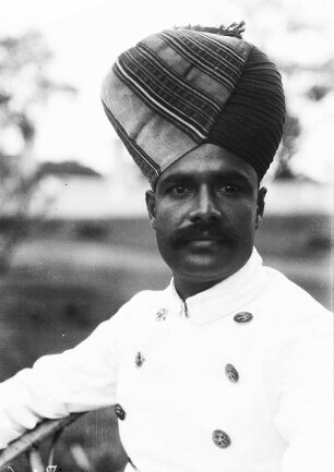 Chauffeur (Deutsche Indien-Expedition 1926/1929)