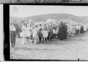Volksfest Sigmaringen 1924; Kindergruppe beim Festumzug