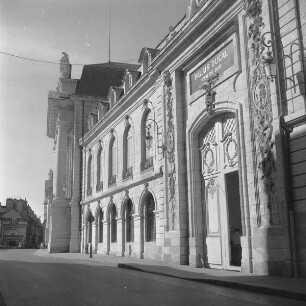 Palais des Ducs de Bourgogne — Ostflügel am Cour d'Honneur