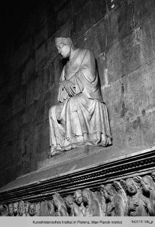 Grabmal des Bischofs Antonio d'Orso : Sitzfigur des Bischofs Antonio d'Orso