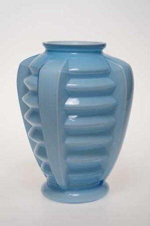 Milchblaue Vase