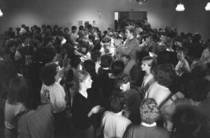 Disco-Abend der Katholischen Jungen Gemeinde KJG im Gemeindehaus der Pfarrei Heilig Geist in Daxlanden