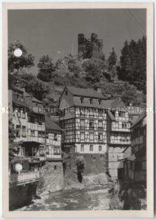 Monschau, Rotes Haus und Befestigungsanlage Haller