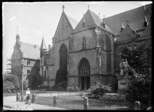 Köln. Minoritenkirche (1260 vollendet) und Denkmal für Adolf Kolping